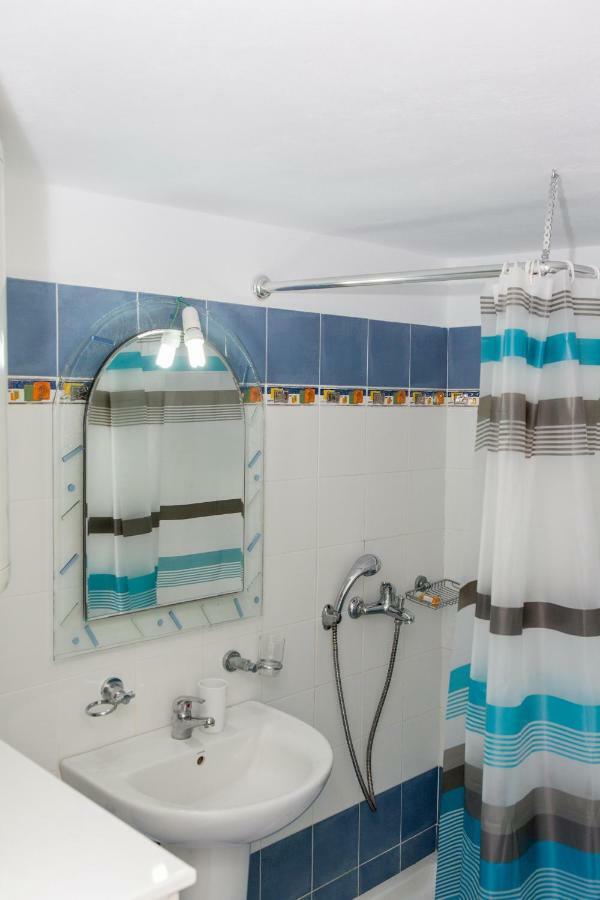 Nicki'S House Apartment Agia Anna  Bagian luar foto